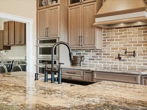 23713 Eads Dr, Aurora, CO 80016 photo 5