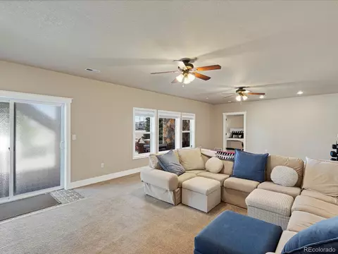 23713 Eads Dr, Aurora, CO 80016 photo 34