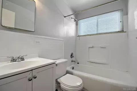 Bath - 3532 Forest St, Denver, CO 80207 photo 2 of 2