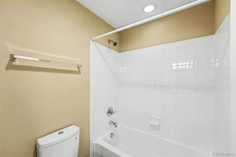 Bath - 8551 E 21st Ave, Denver, CO 80238 photo 5 of 6