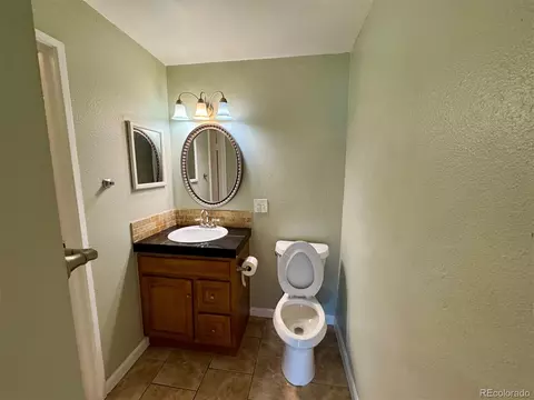 Bath - 7375 E Quincy Ave #207, Denver, CO 80237 photo 3 of 3
