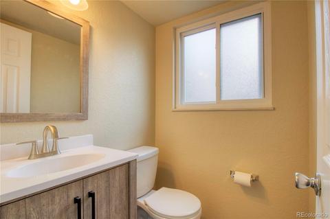 8595 Lamar Dr, Arvada, CO 80003 photo 6