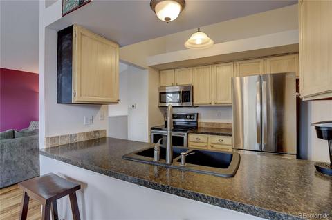 4251 S Richfield Way, Aurora, CO 80013 photo 11