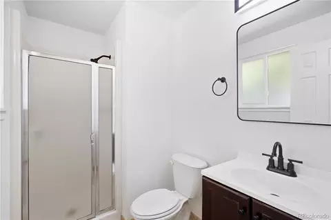 Bath - 3841 E 117th Ave, Thornton, CO 80233 photo 3 of 5