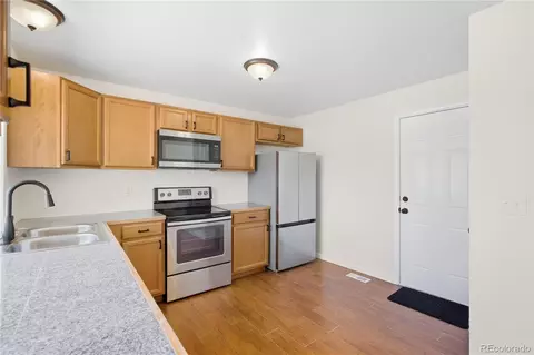 Kitchen - 3841 E 117th Ave, Thornton, CO 80233 photo 2 of 3