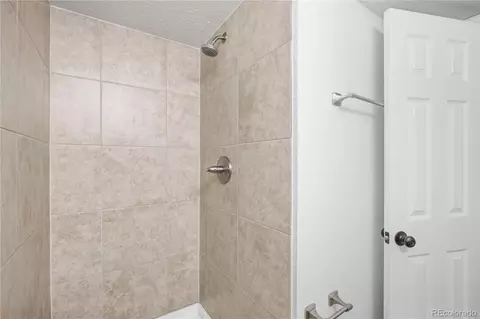 Bath - 3841 E 117th Ave, Thornton, CO 80233 photo 4 of 5