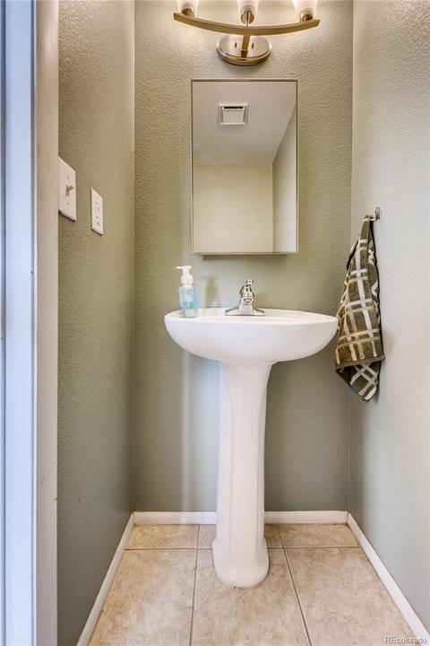 3149 Blake St #207, Denver, CO 80205 photo 19