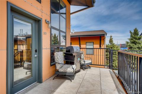 3149 Blake St #207, Denver, CO 80205 photo 4