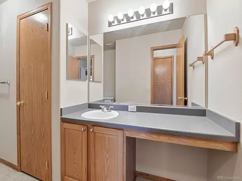Bath - 21444 E Lehigh Ave, Aurora, CO 80013 photo 3 of 3