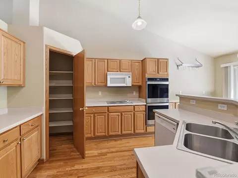 Kitchen - 21444 E Lehigh Ave, Aurora, CO 80013 photo 4 of 4