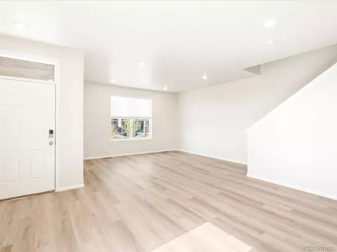 747 N Tempe St, Aurora, CO 80018 photo 2