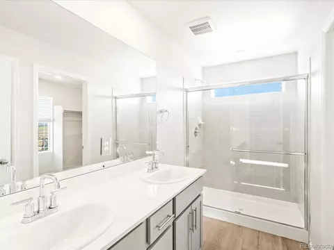 747 N Tempe St, Aurora, CO 80018 photo 12