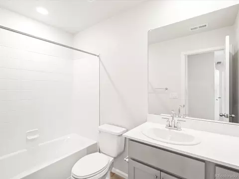 747 N Tempe St, Aurora, CO 80018 photo 15
