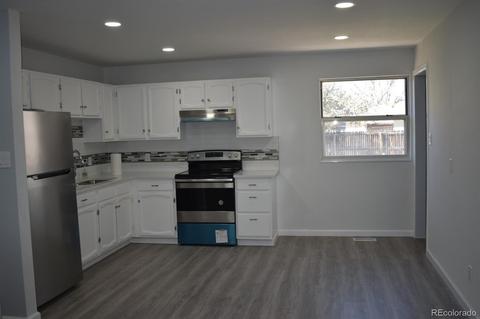 5535 Abilene St, Denver, CO 80239 photo 7