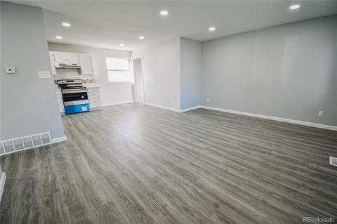 5535 Abilene St, Denver, CO 80239 photo 15