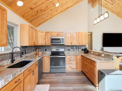 Kitchen - 1592 S Pine Dr, Bailey, CO 80421 photo 2 of 5