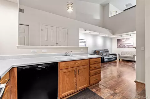 Kitchen - 18611 E Water Dr #E, Aurora, CO 80013 photo 2 of 2