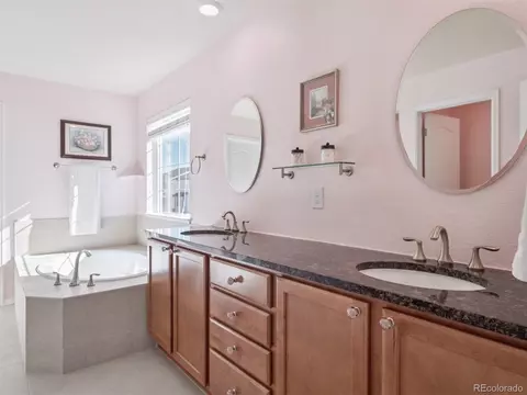 Bath - 22902 E Chenango Ave, Aurora, CO 80015 photo 2 of 5