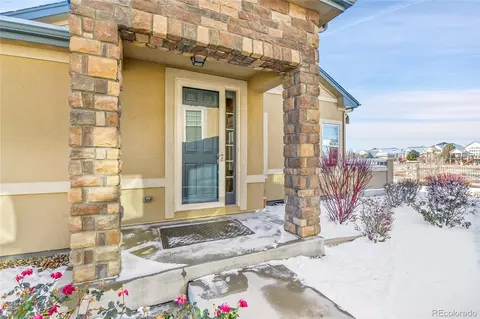 Exterior - 21999 Euclid Dr, Aurora, CO 80016 photo 3 of 6