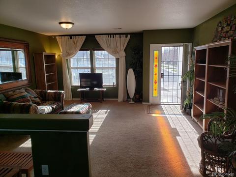 5504 Perth Ct, Denver, CO 80249 photo 3