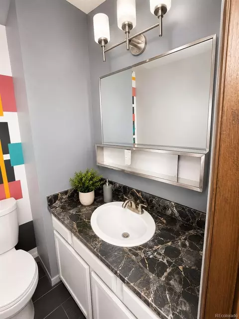 11778 E Canal Dr, Aurora, CO 80011 photo 2