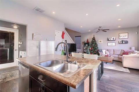 5569 Killarney Ct, Denver, CO 80249 photo 9