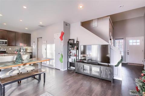 5569 Killarney Ct, Denver, CO 80249 photo 5