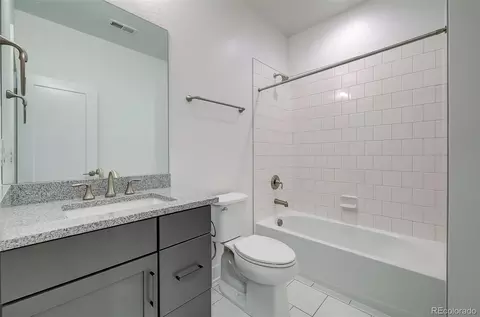 Bath - 21433 E 59th Pl, Aurora, CO 80019 photo 4 of 4