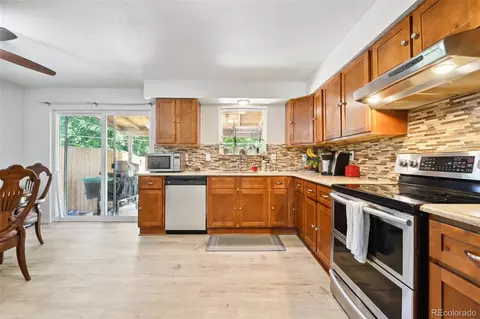 1980 Eagle St, Aurora, CO 80011 photo 9