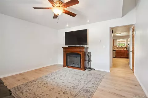 1980 Eagle St, Aurora, CO 80011 photo 4