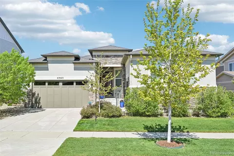 27423 Euclid Dr, Aurora, CO 80016