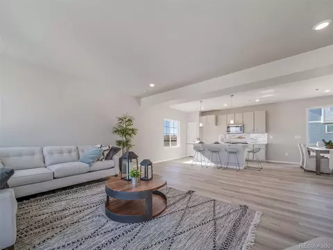 21841 E 38th Pl, Aurora, CO 80019 photo 12