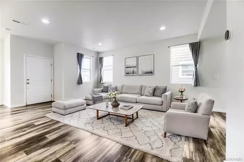 28435 E 8th Ave, Watkins, CO 80137