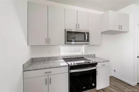 Kitchen - 634 Wagon Wheel Way, Bennett, CO 80102 photo 3 of 3
