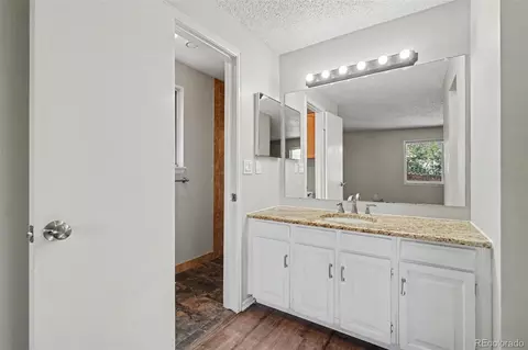 Bath - 18891 E Lehigh Ave, Aurora, CO 80013 photo 2 of 4