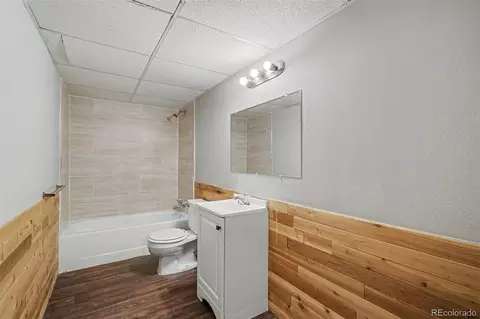 Bath - 18891 E Lehigh Ave, Aurora, CO 80013 photo 4 of 4