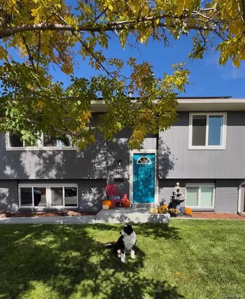 3521 W Mountain Rd, Englewood, CO 80110