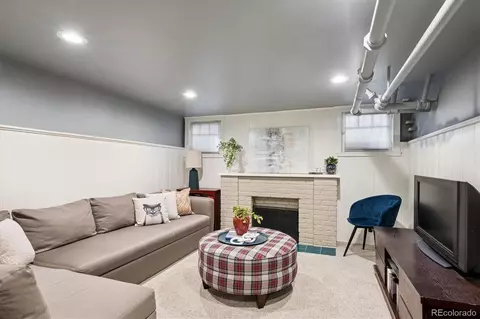 2201 Cherry St, Denver, CO 80207 photo 30