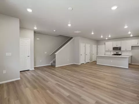 22261 E 7th Pl, Aurora, CO 80018