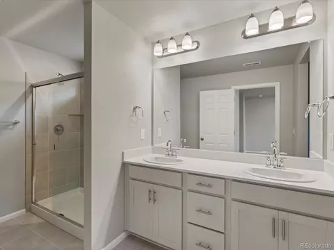 22261 E 7th Pl, Aurora, CO 80018 photo 10