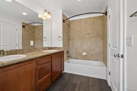 Bath - 9520 Halstead Ln, Lone Tree, CO 80124 photo 2 of 4