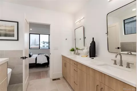 Bath - 2184 King St, Denver, CO 80211 photo 3 of 6