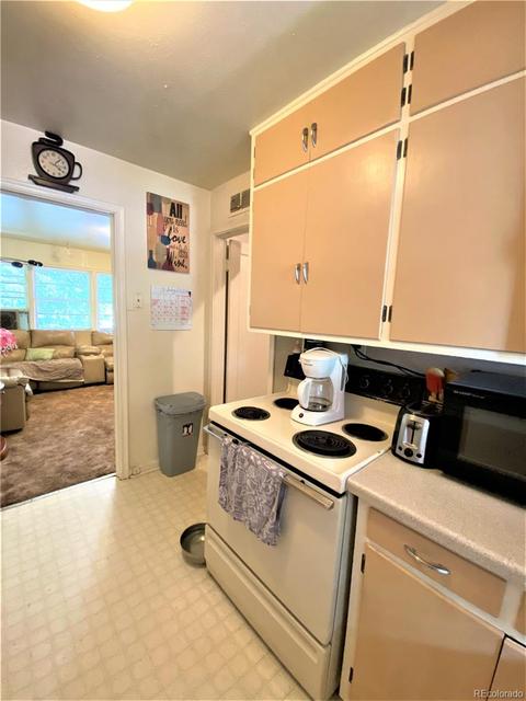320 S White Ave, Rangely, CO 81648 photo 5
