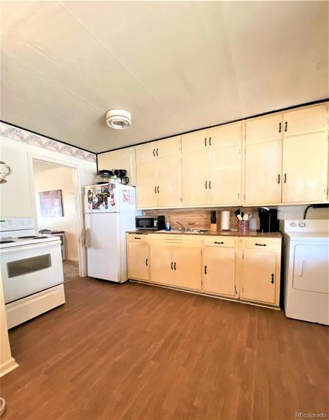320 S White Ave, Rangely, CO 81648 photo 19