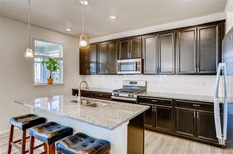 26326 E Canal Pl, Aurora, CO 80018 photo 4