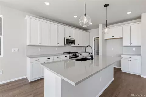 Kitchen - 24382 E Atlantic Dr, Aurora, CO 80016 photo 2 of 3