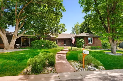 5816 S Lupine Dr, Littleton, CO 80123