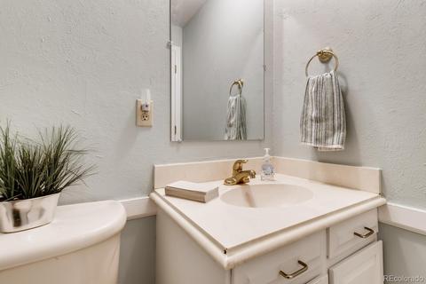 6802 E Ithaca Pl, Denver, CO 80237 photo 12