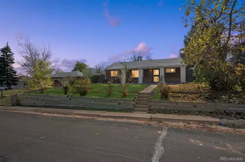 1050 Ash Ct, Thornton, CO 80229