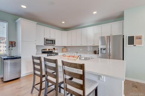 15702 E Broncos Pl, Centennial, CO 80112 photo 9